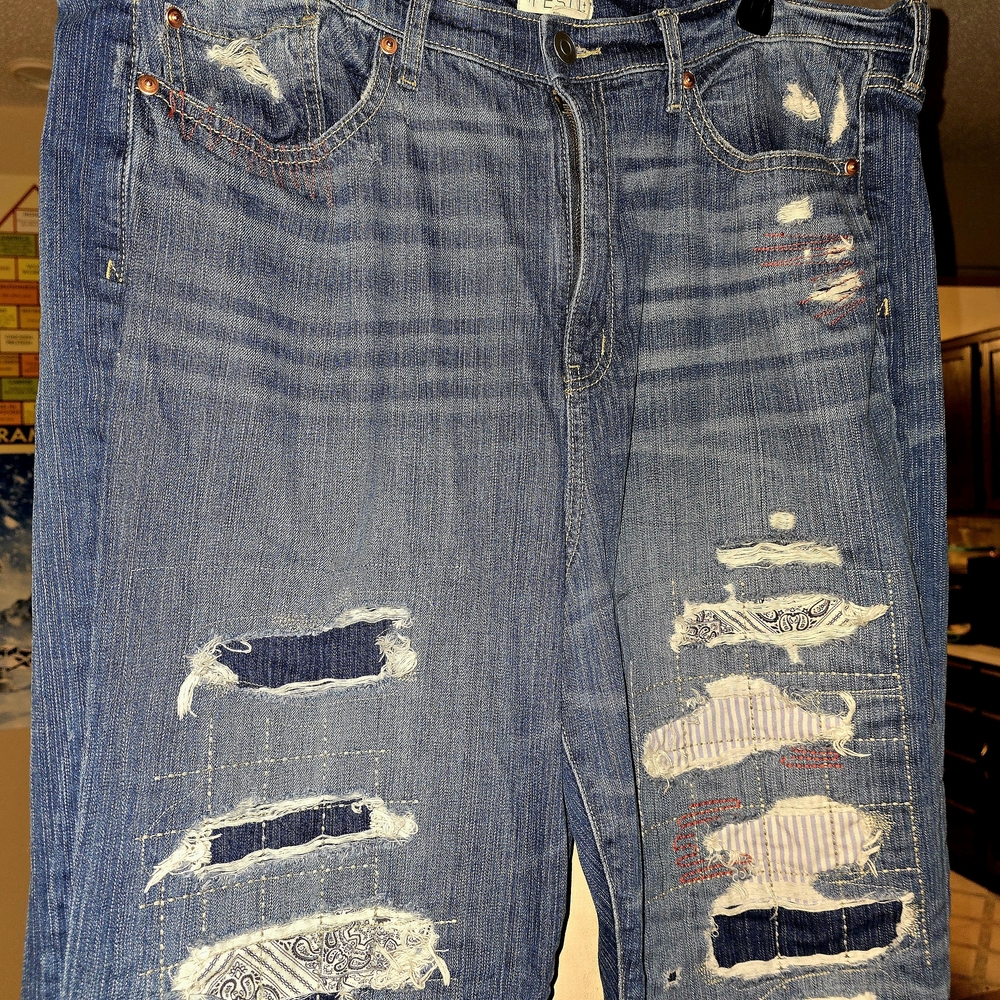 Torrid Women's High Rise Distressed Blue Jeans